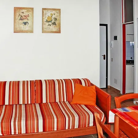 Teodora Ier01268 Cyb Apartment Lido Adriano